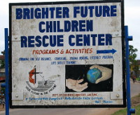 Schild Brighter Future Children Rescue Center